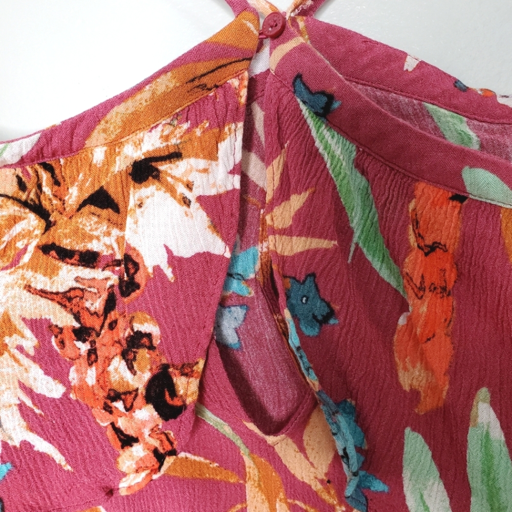 Express Red Floral Off Shoulder Key Hole Halter Top SP - Picture 6 of 10
